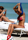 th_45066_Jesica_Cirio_Bikini_Candids_on_the_Beach_in_Miami_October_29_2012_06_122_172lo.jpg