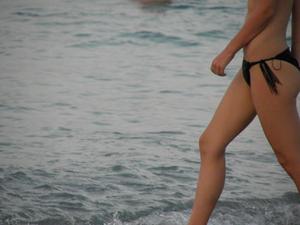 Candid Spy of Sexy Greek Girl On The Beach -w4h41fbuce.jpg