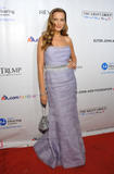 http://img165.imagevenue.com/loc44/th_45279_Petra_Nemcova_9th_elton_john_aids_gala_001_122_44lo.jpg