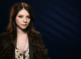 http://img165.imagevenue.com/loc555/th_19260_babayaga_Michelle_Trachtenberg_Portrait_Session_New_York_09302009_006_122_555lo.jpg