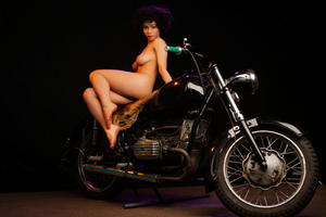 Pammie-Lee-Naked-Rider--j5bvpikv2v.jpg